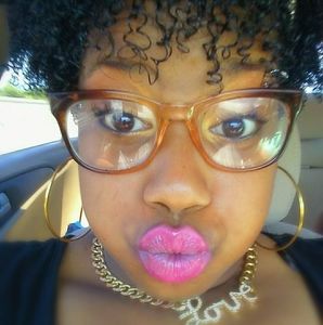 Meet your Posher, Ariel